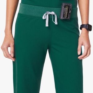NWT Figs Hunter Green Livingston Pants SP